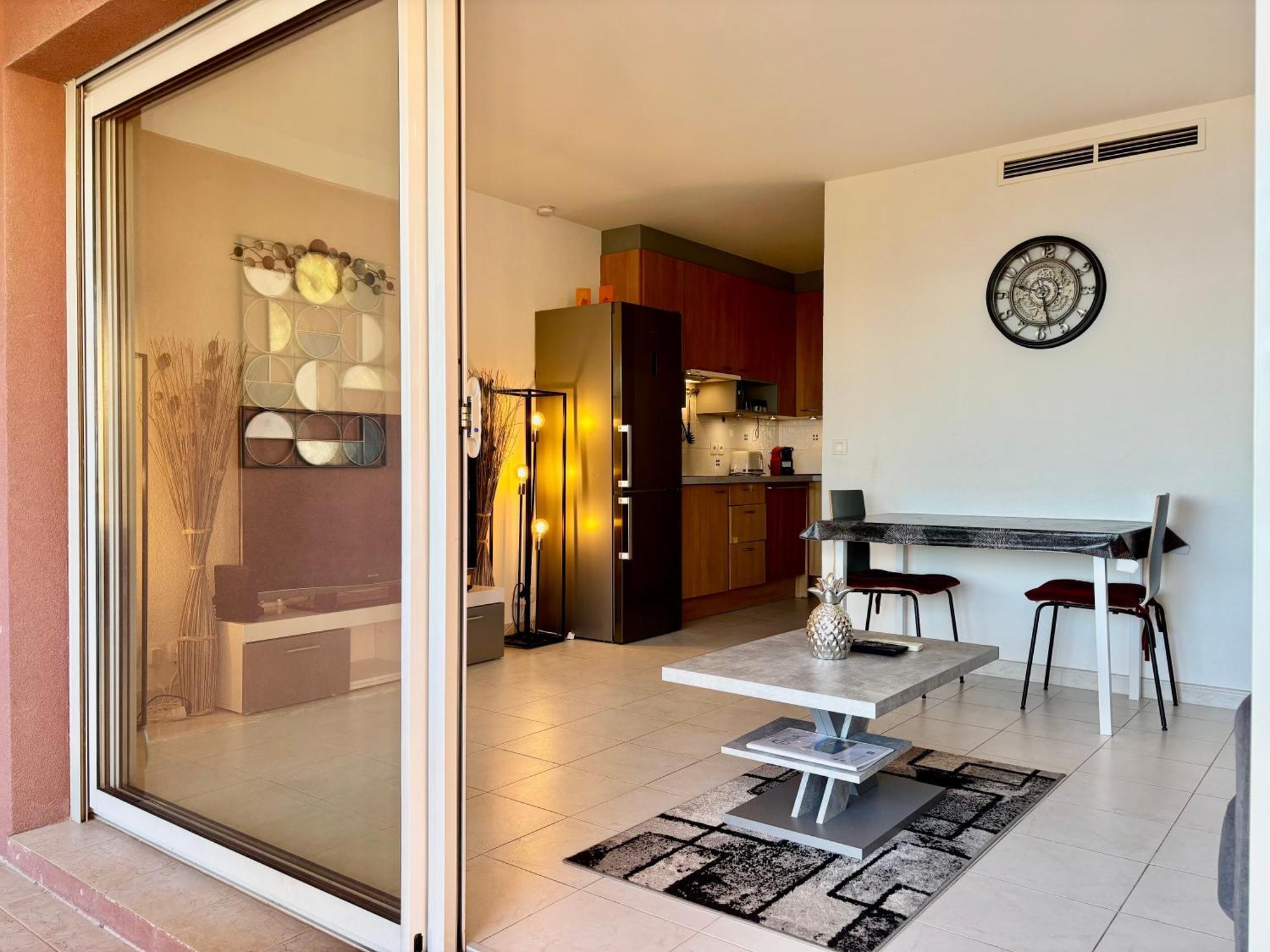 Superbe 3 Pieces Sur La Baie De Theoule Apartment Luaran gambar