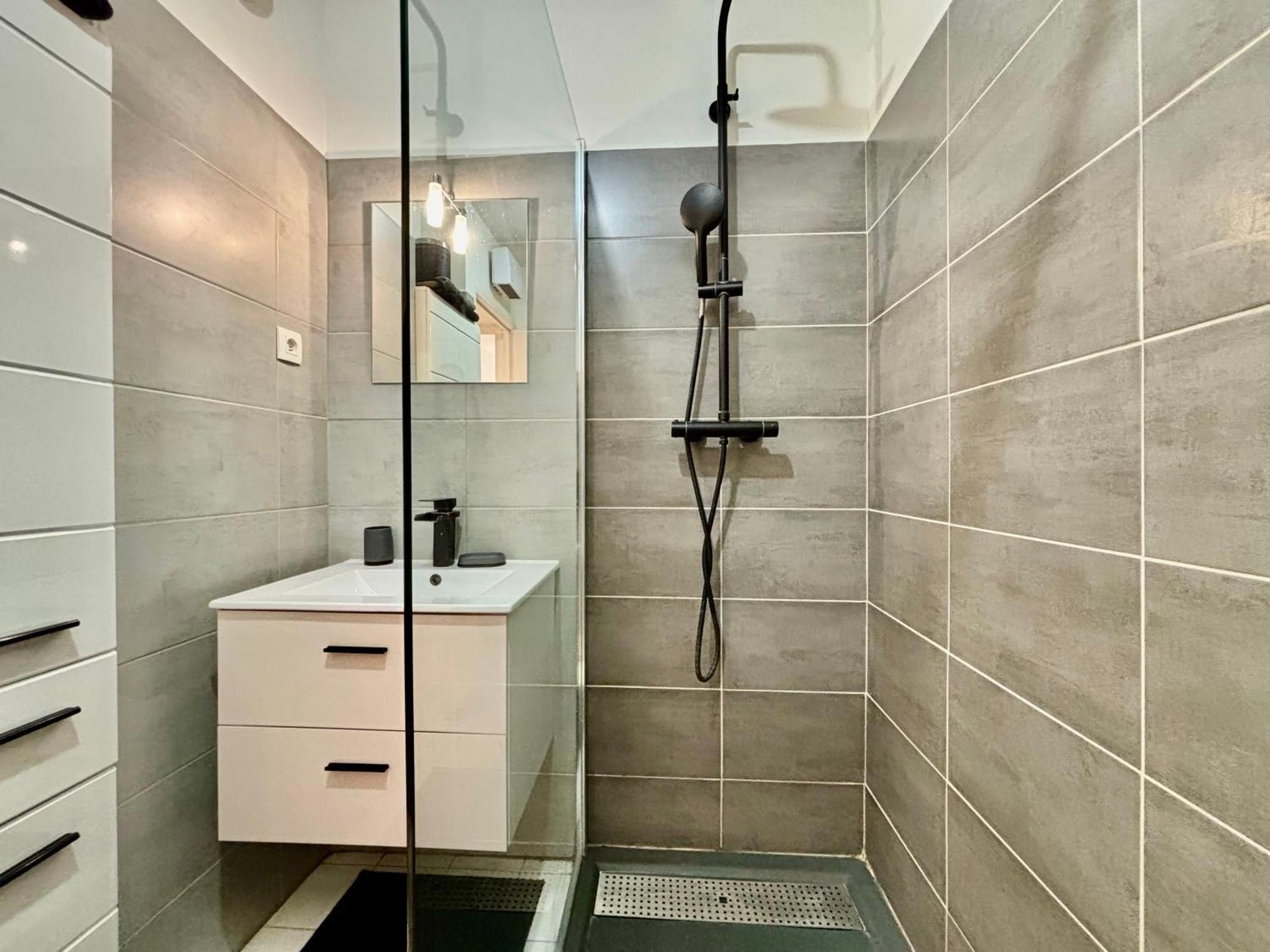 Superbe 3 Pieces Sur La Baie De Theoule Apartment Luaran gambar