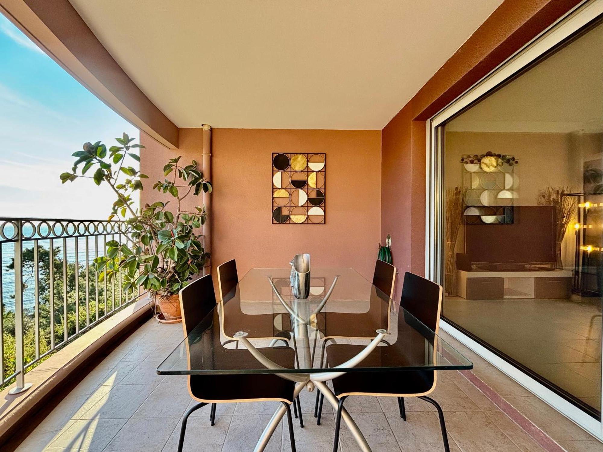 Superbe 3 Pieces Sur La Baie De Theoule Apartment Luaran gambar